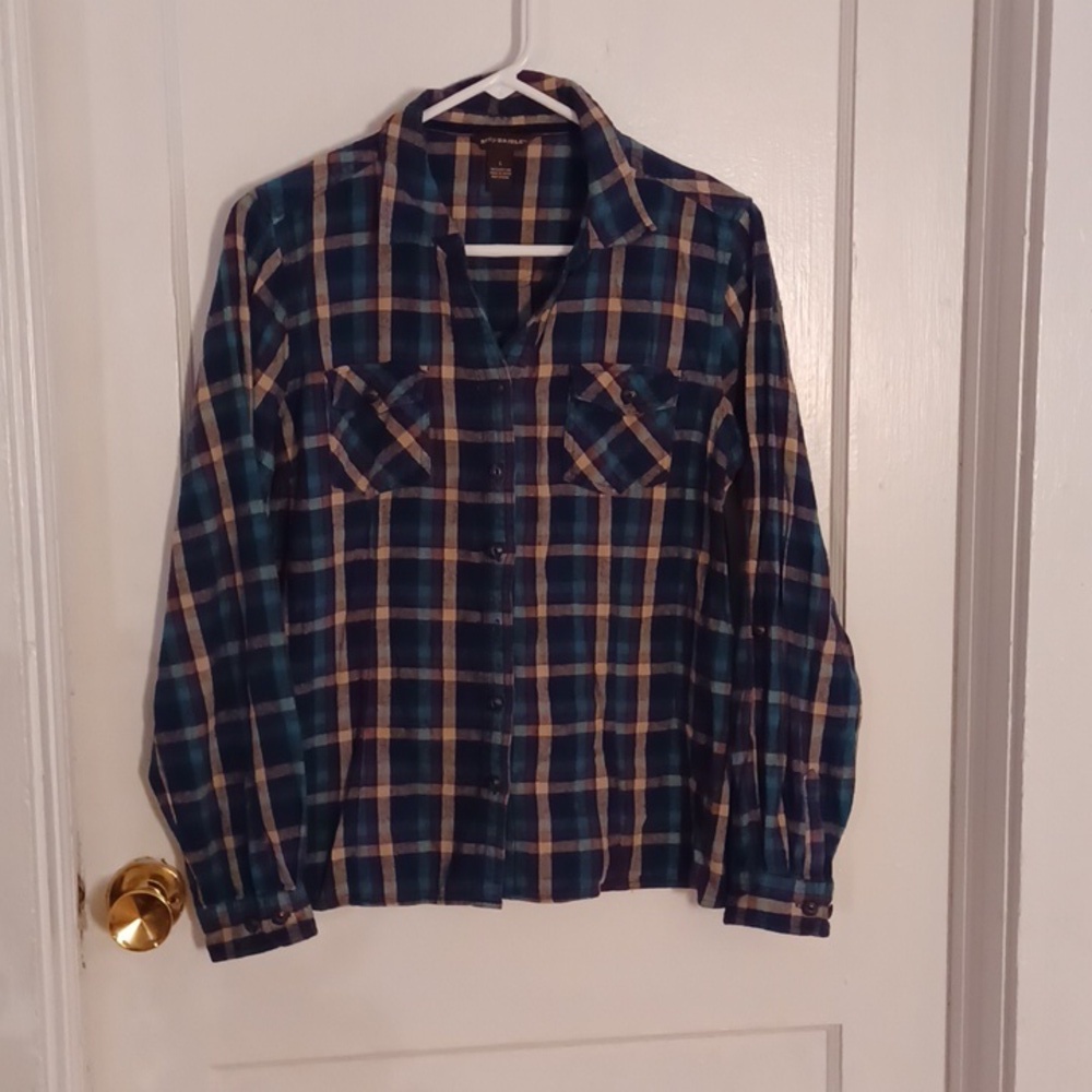 Bit and Bridle flannel shirt women's size large roll up sleeves